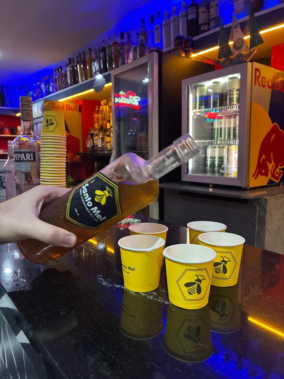 Santo Mel nos melhores shots